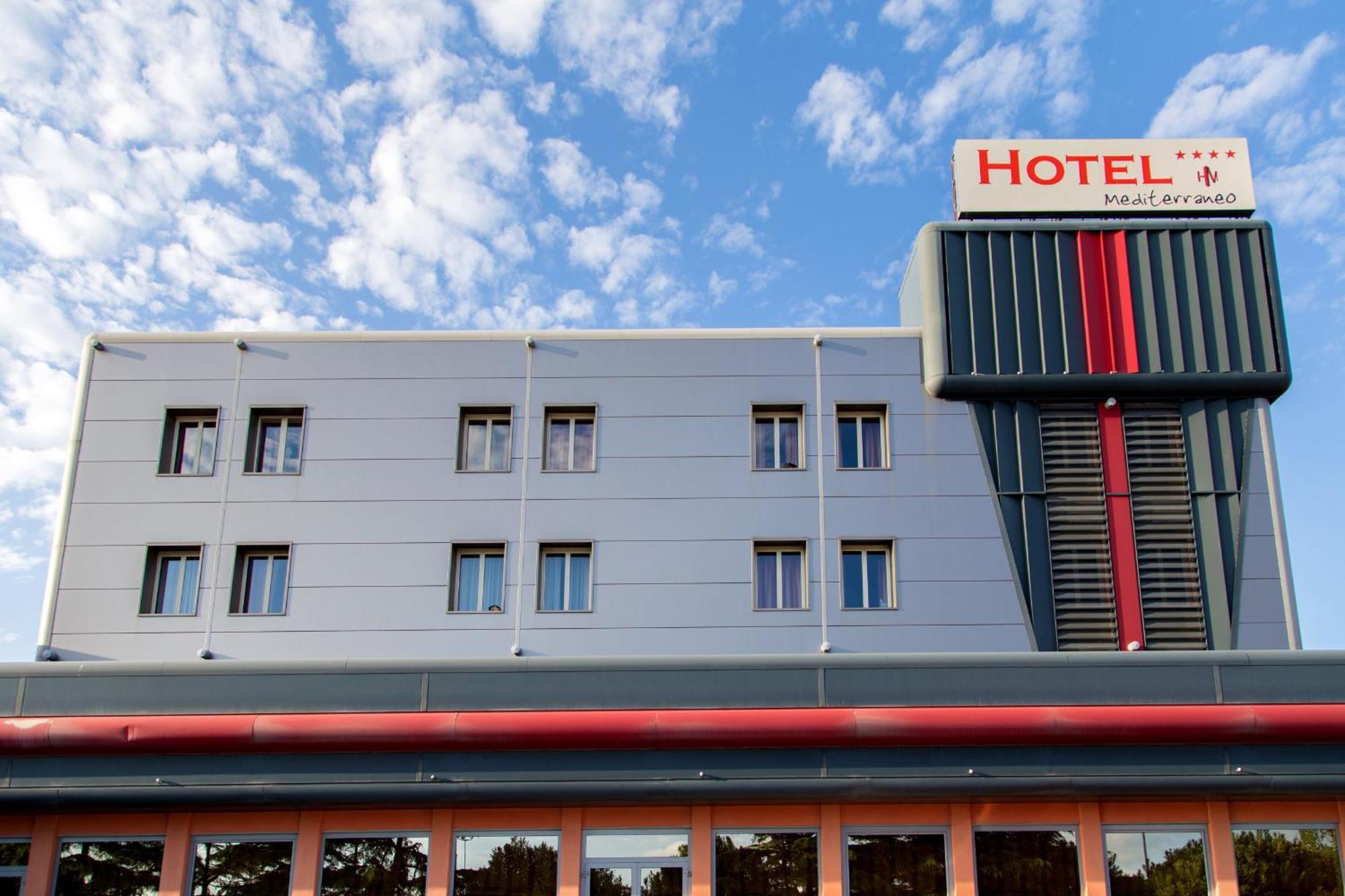 Hotel Mediterraneo Stagno Buitenkant foto