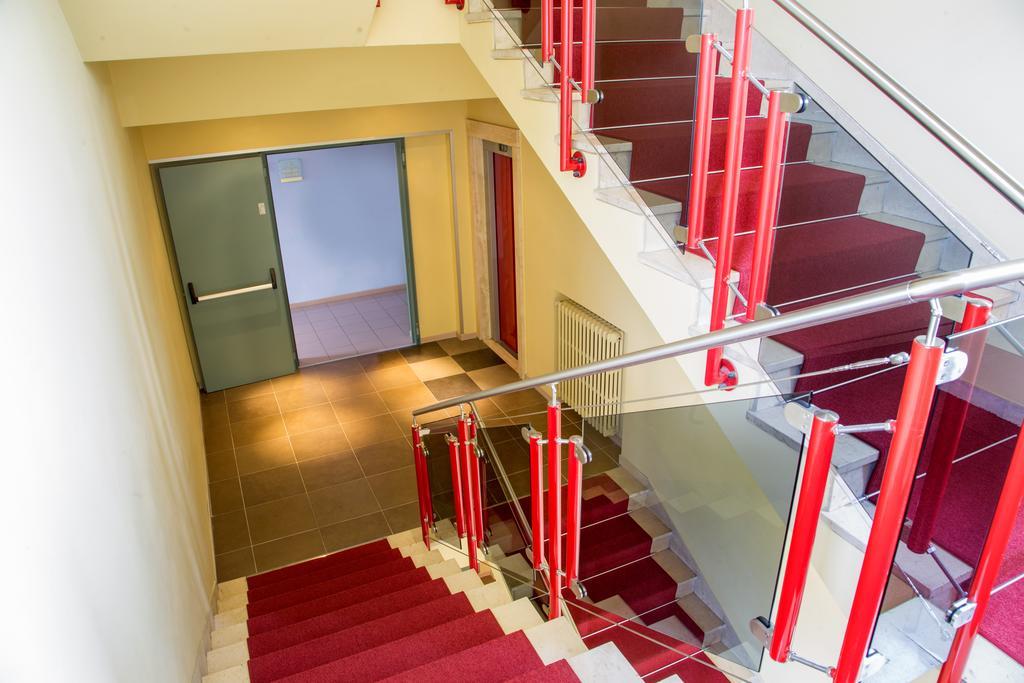 Hotel Mediterraneo Stagno Buitenkant foto